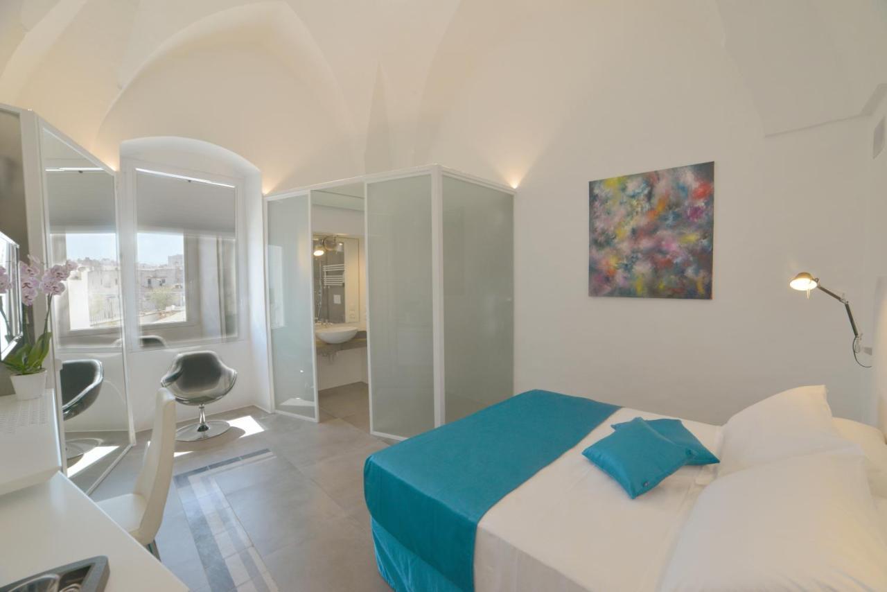 אוסטוני Sunshine Luxury Rooms מראה חיצוני תמונה
